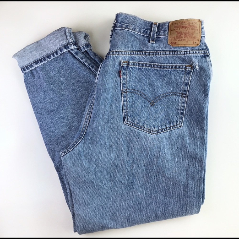 Levi’s 550 high waisted vintage mom jean